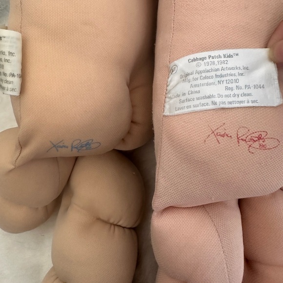 Two Cabbage Patch Kids Dolls - Picture 4 of 4